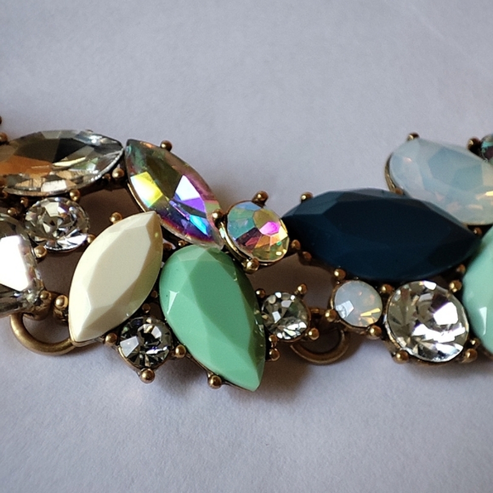 J. Crew Rhinestone Opaque Gems Exquisite Pastel Navy Formal Necklace Gold Tone - Picture 9 of 13